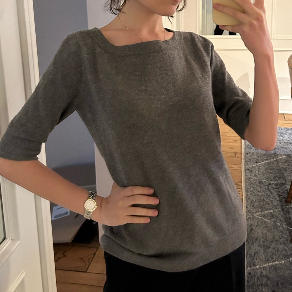 100% cashmere sweater from BCBG, size S!!
